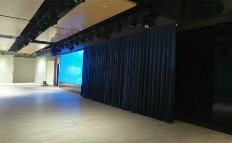 專(zhuān)業(yè)的實(shí)木運(yùn)動(dòng)地板主輔龍骨結(jié)構(gòu)