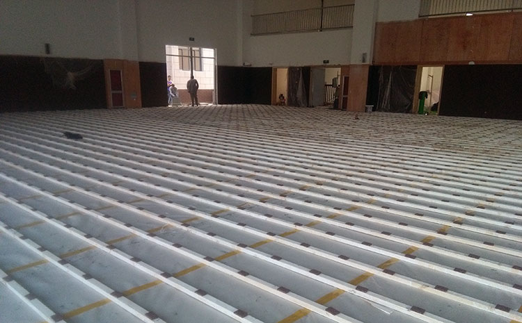 20厚風(fēng)雨操場(chǎng)運(yùn)動(dòng)地板怎么維修?