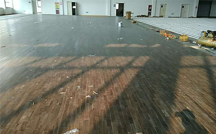 專業(yè)的體育運(yùn)動地板批發(fā)