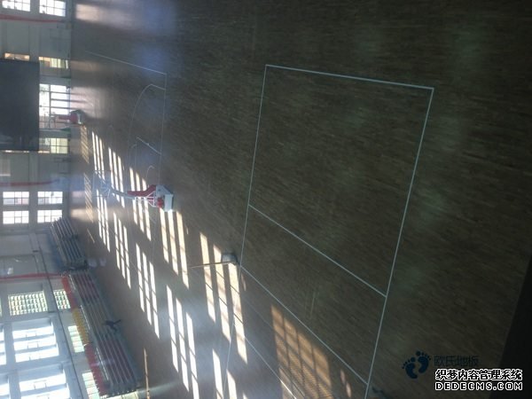 訓(xùn)練館籃球木地板每平米價格