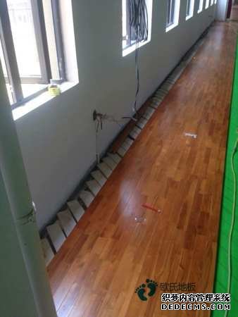 楓木籃球地板多少錢(qián)